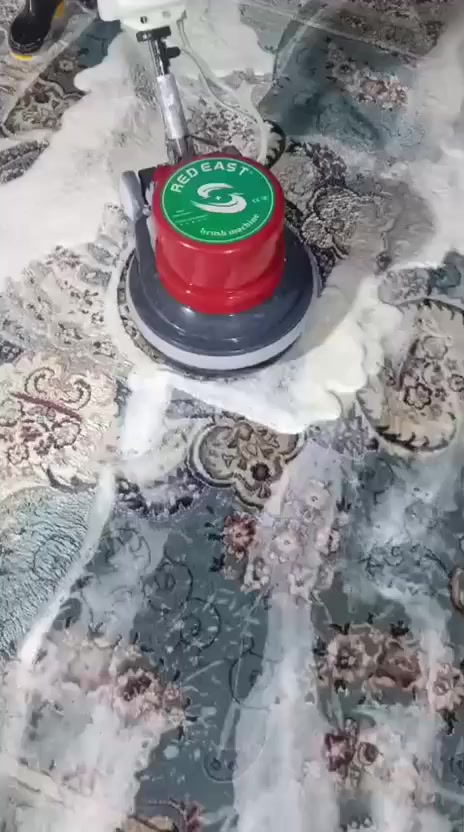 السلام عليكم 
وياكم الحديثي لغسل المفروشات والسجاد (زوالي وكاربد )

ناخذ المفروشات من باب بيتك لباب المغسل  ونغسلها ونرجعها لباب بيتك 
كل هذا ب١٨٠٠٠ للزولية الوحدة الكبيرة وحسب الأحجام 
للاستفسار مراسلتنا واتساب 
***********
