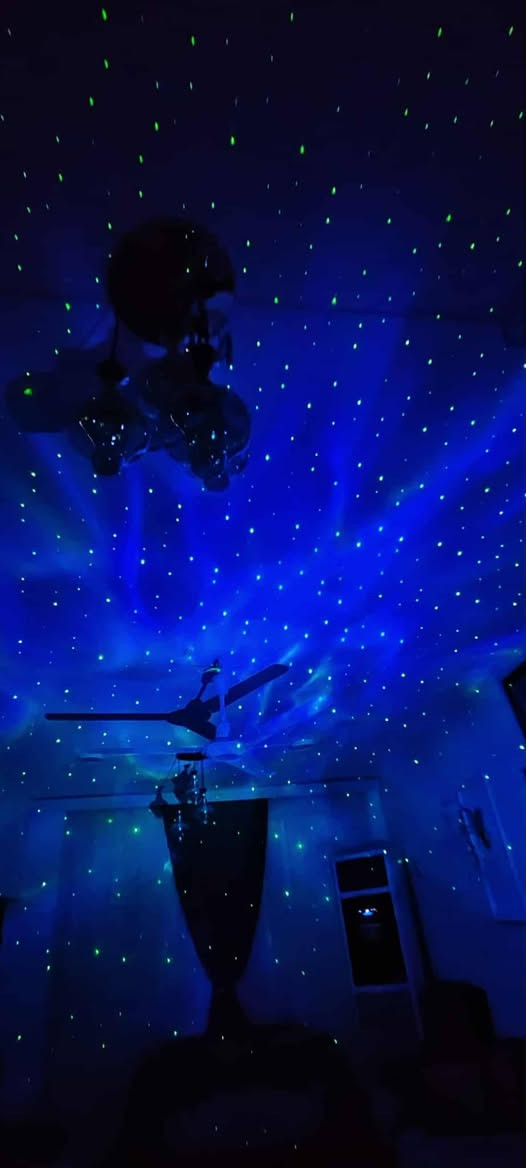 داتا شو سمارت يربط وافاي 
شاحن للموبايل
تكدر تكبر وتصغر الشاشه


**إذا كنت صاحب هذا الإعلان وتريد حذفه لأي سبب، رجاءا أرسل رسالة إلى الدعم الفني**