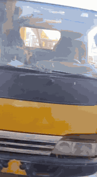 ازوزه هيدروليك سياره جاهزه من كلشي مابيها نقص برغي مكينه يم ونوزل  077...