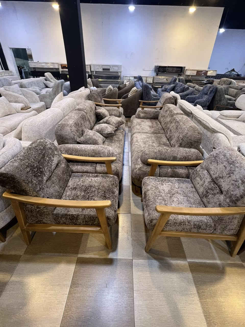 تخم قنفات تركي ماركه زانا السعر 1.700 الف وبي مجال بسيط


**إذا كنت صاحب هذا الإعلان وتريد حذفه لأي سبب، رجاءا أرسل رسالة إلى الدعم الفني**