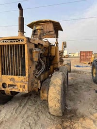 كريدر • كوماتسو • الانبار