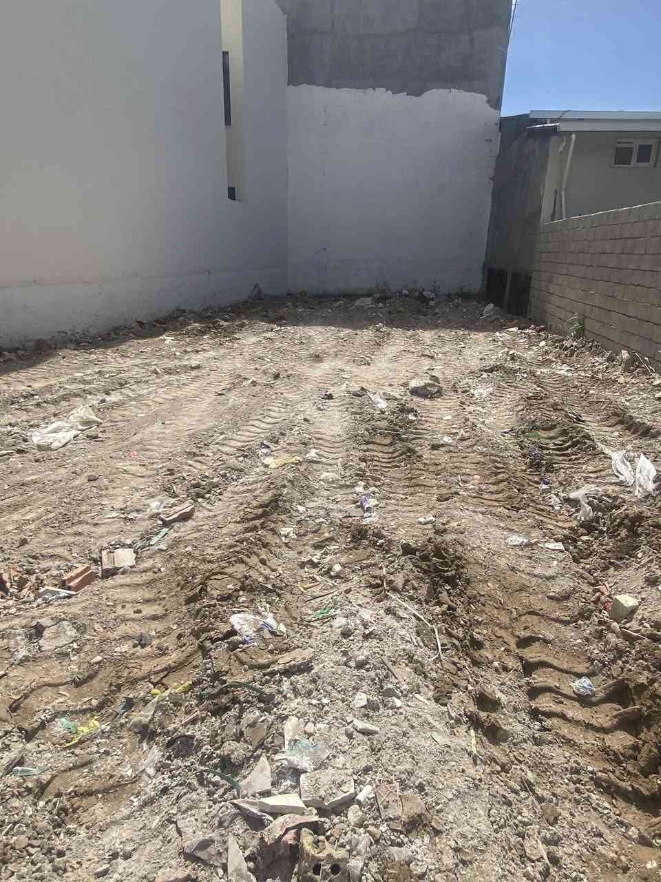 السلام عليكم
يوجد قطعه ارض طابو زراعي لبيع سند 25 في بعقوبه المركز 

شارع الفلاحه خلف معرض حزيره مساحته 200متر الوجه  10 متر ونزال 22 وجعب القطعه 8 ونص كامل الخدمات

للاستفسار اكثر والشارع عرضه 9 متر  الفرع مزدود ويمه بيوت مبنيه 

***********

