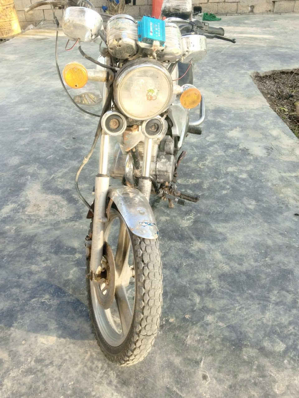 السلام عليكم دايلم للبيع  225وبيه مجال قليل***********
