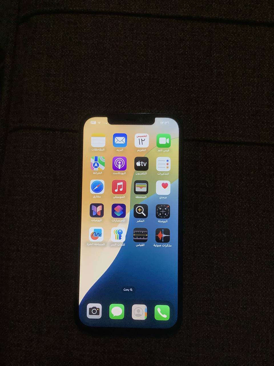 سلام عليكم جهاز آيفون ١٢برو ماكس ذاكرته ٢٥٦ مبدل بطاريه وشاشه أصليات سعر ٣٢٥ رقم ***********
