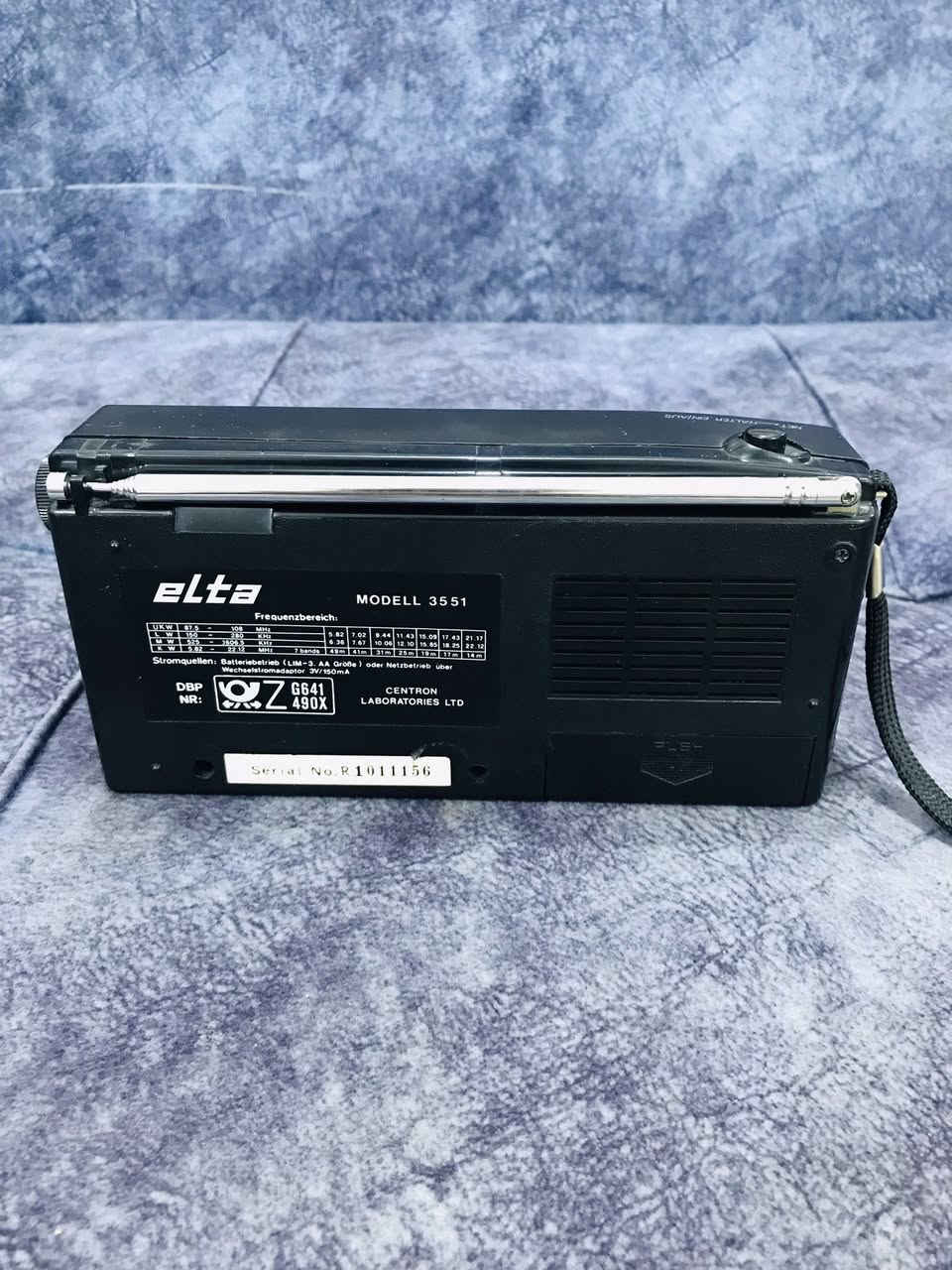 للبيع 📻
راديو من شركة  eLta 🇩🇪 
صناعة المانيا 1990 
نظافة الجهاز 100 % 
نظام الراديو FM / MW / KW / LW
للاستفسار اكثر مراسلة الصفحة 
وات ساب *********** اتصال ☎️
