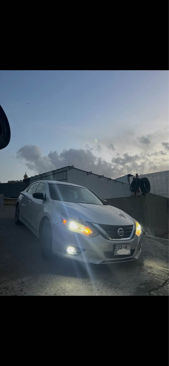Nissan altima 2016 S                              بوفروشتن ناوزةرد مواسةفات بةسمة شاشة كاميرا تعديل سرعة گوشين كارةباي زور مواسةفاتي تر سةيارةكة سبوغ عام نيية بة سبوغ عام دةفروشم بي ناوگرتن پيش و پشتي كةپسة   هةموو شتي نوية سةنةوي هةتا ٢٠٢٨ وة ١٠ وةرةقة غرامةي لةسةرة گير و مةكينةو تةبريد و تةقةو رةقةو بةناوكردن غةرامة وةرگةران براوة هةمووي بةشةرت سعر ٩٦      وةرةقةو مةجال شوين هةولير *********** أربيل, العراق
