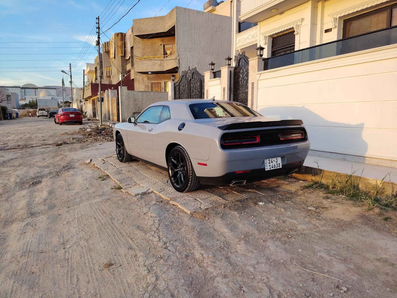 جالنجر موديل 2021 مواصفات sxt
كلين بدون ضرر .. 
دعامية امامية فقط
بدون ايرباكات بدون دواخل
كير ومحرك شرط
شاشة كبيرة
ماشية 37 ميل
رقم دهوك بأسمي
مكانها موصل دهوك
السعر .. خاص
ماسنجر  أو  واتساب : ***********
