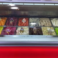 ايطالية • ثلاجة عرض • البصرة