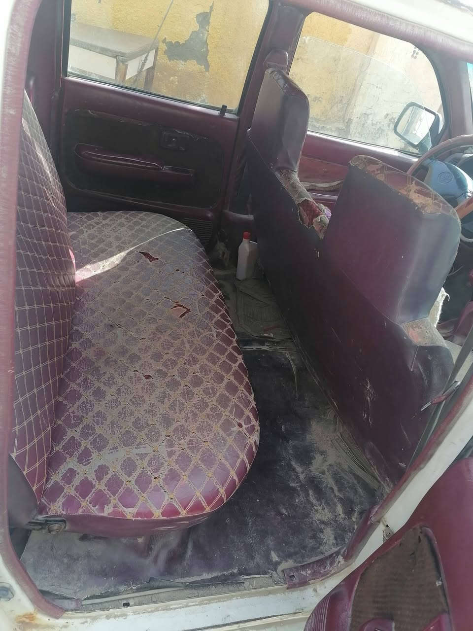 السلام عليكم  تيوتا ه موديل 2003 سعرهه ٧٠. مكان سماوه ***********
