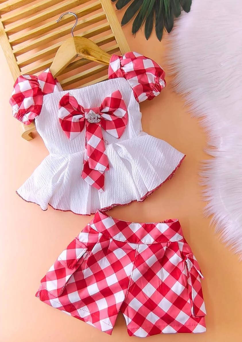 طقم بناتي بيبي ماركة ستار وان 
قياس 6شهر لسنتين 
جملة فقط ....


**إذا كنت صاحب هذا الإعلان وتريد حذفه لأي سبب، رجاءا أرسل رسالة إلى الدعم الفني**