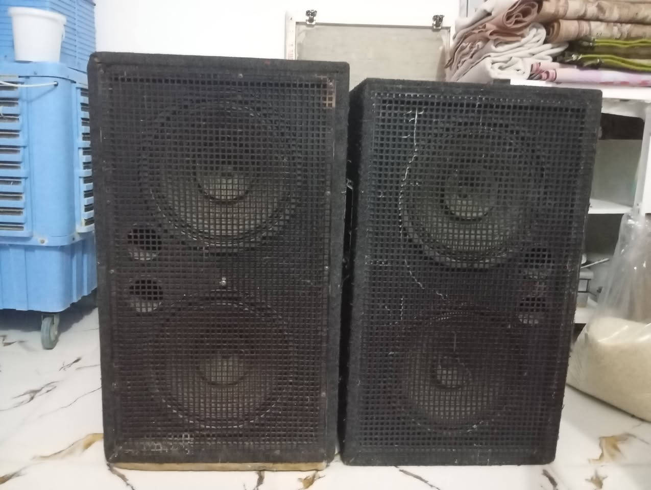 للبيع سماعات فول نضافه شرط ايطالي تجي تفحص بيدك السعر 650بيهن مجال الخدام سيد الشهداء تواصل عله الرقم *********** شرط تجي تذكر بيهن هم
