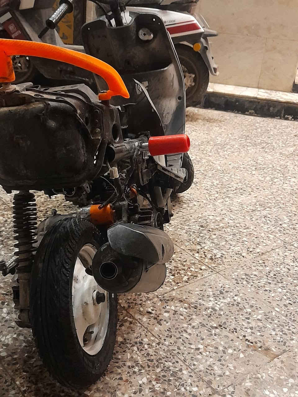 سلام عليكم ماكس مال لعب 55 مشيف للبيع او مراوس 
مكان بغداد بلديات دراجه هندر واحد لا تبخير لا نضوح ولا شي نقصه بس سلف السعر 250بيه مجال للاستفسار
***********
