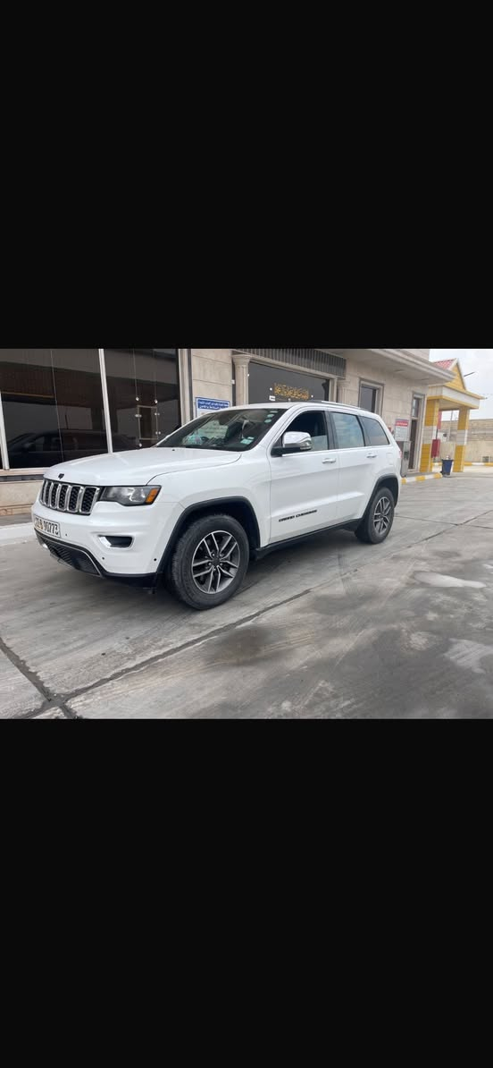 جيب موديل 21 اصل فول بدون حادث سرقه وشديتلهه  كله الغراض اصلي مال نفس الون السعر 265  ***********
