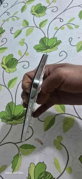 السلام عليكم تليفون تكنو POP9 بس مفتوح من الكارتون مستخدم جداً قليل جديد شخط مابي مواصفاته حلوه بصمه بالشاشه ذاكره 16 و رام 512 كامره الأساسيه 13 وبطاريه 5000 اندرويد 14  وسعره 90 وبي مجال شووويه ... مابي شاحنه ولا كارتونه 
هذا رقمي للتواصل ***********
