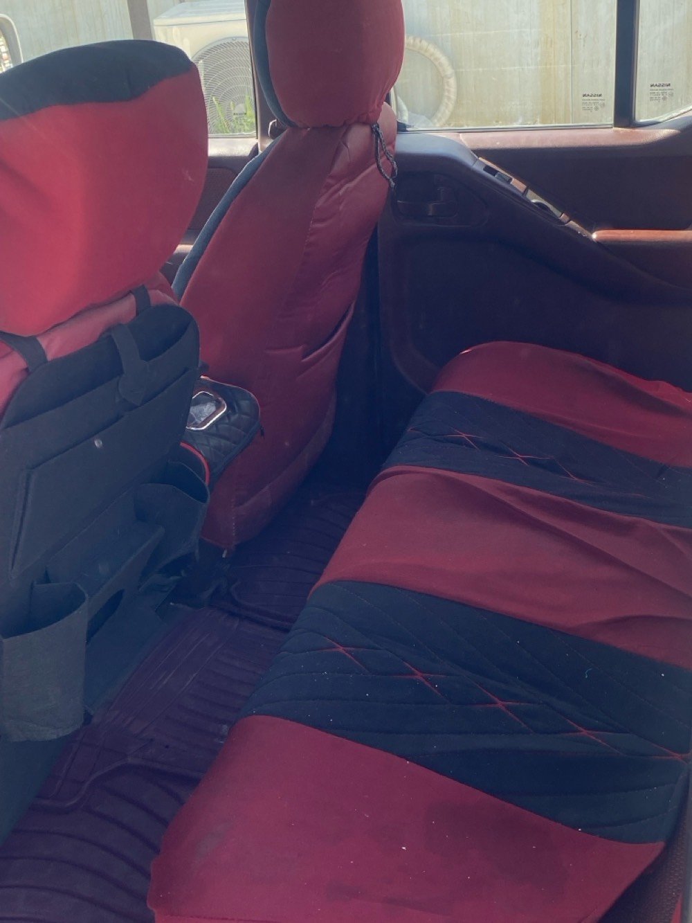 بغداد بلديات مضيفه سياره ميكنه مفتوحه شغل مضبوط وبيها ٢ قطع بارد 