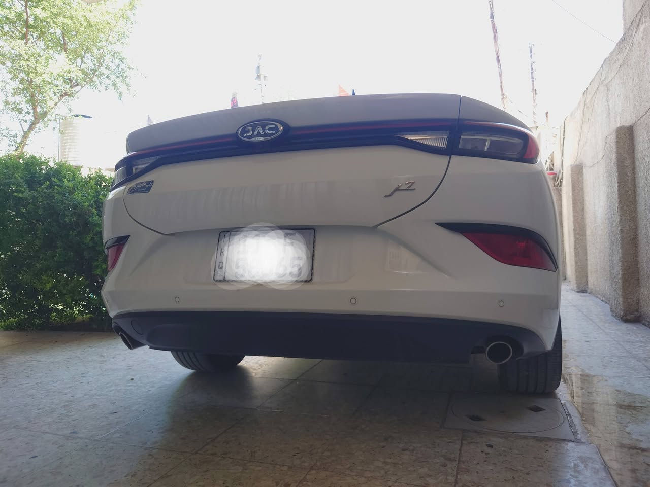 جاك 7 J ماشية 2000 قابل للزيادة بعدها بحالة الوكالة خليجي مكفولة كشن جلد كهرباء كامرات محيطية سلايد روف بانوراما فول تحكمات مري شفط ونقطة عمياء حساسات امامي خلفي  دبل اكزوز ضمان كير ومحرك 6 سنوات وتبديل دهن سنتين مجانا محرك 1500 دوش تنفس تيربو عزم خرافي هزة وسنوية جديدة باسمي *********** السعر ب 18100
