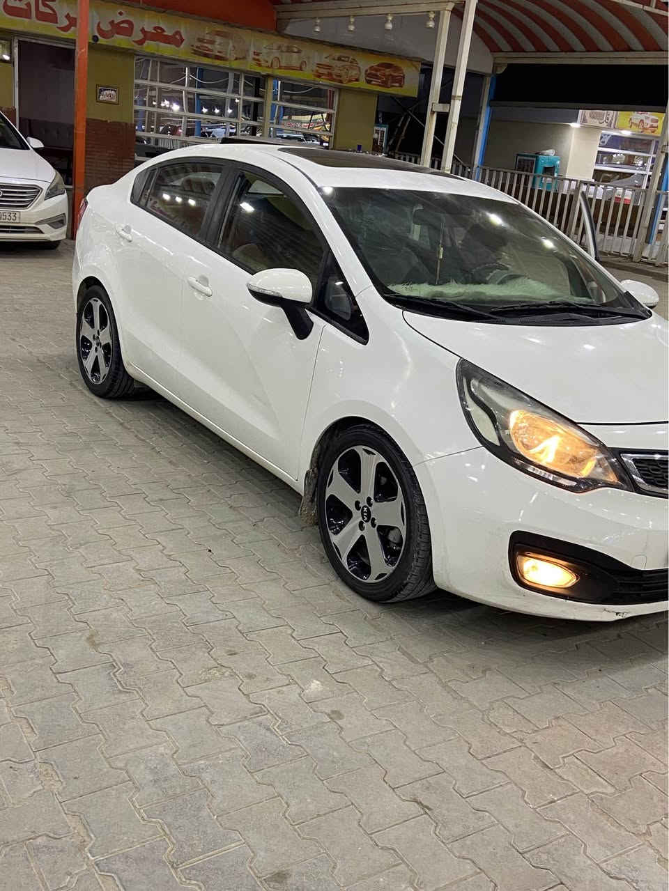 كيه ريو موديل ٢٠١٥ كفاله عامه سونار موجود  بيه بارد قليل بدون صبغ سعرها  ٩٥بيه مجال بسيط مكاني نجف حي ندا  *********** النجف, العراق
