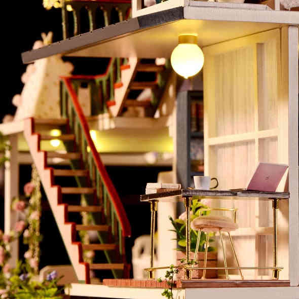 بيت تركيب ادق ااتفاصيل 
تحفيزي للطفل 
مكان بغداد
ب١٠ الاف 
توصيل ٥ 
***********
