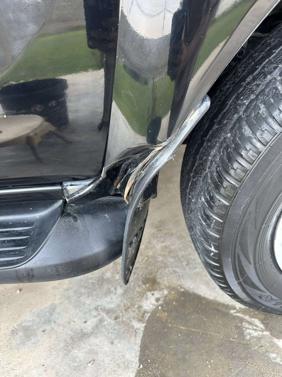 سلام عليكم بيكم للبيع موديل 2019شركة ساز فول مواصفات 
ألوان اسود ماشية 125الف رقم بغداد سعر 230بيه مجال 
العنوان بغداد عويريج قريب مخابز باب الاغا هاتف ***********/***********
