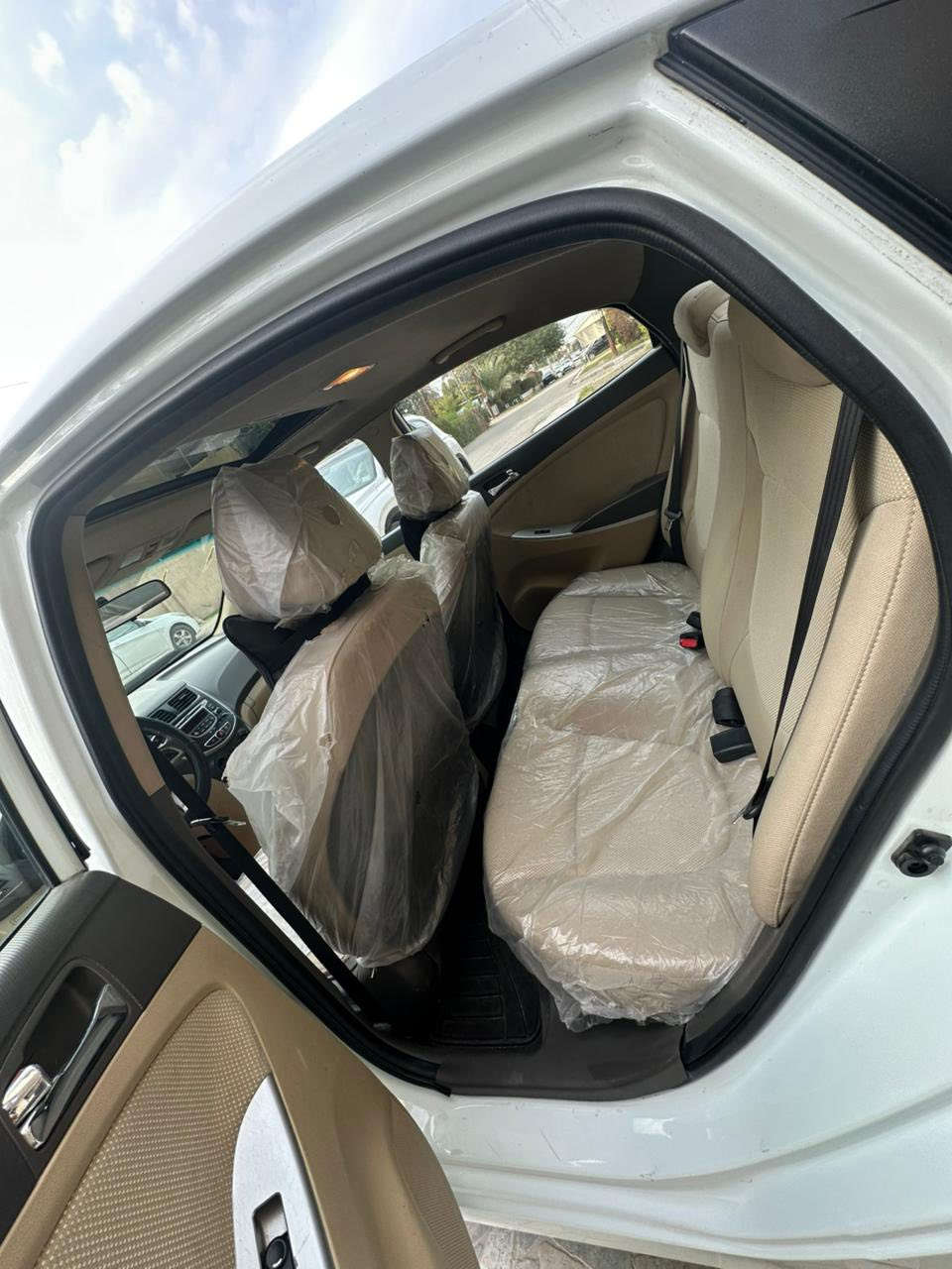 اكسنت خليجي ٢٠١٤ باسمي ماشية ٩٠ مناقصه شي والضرر موضح بالسونار الدعاميات فقط..  جاهزة السيارة بدون نقص.. مواصفات عادية فتحة محرك ١٦٠٠ تبريد تحكم ستيرن ...***********
