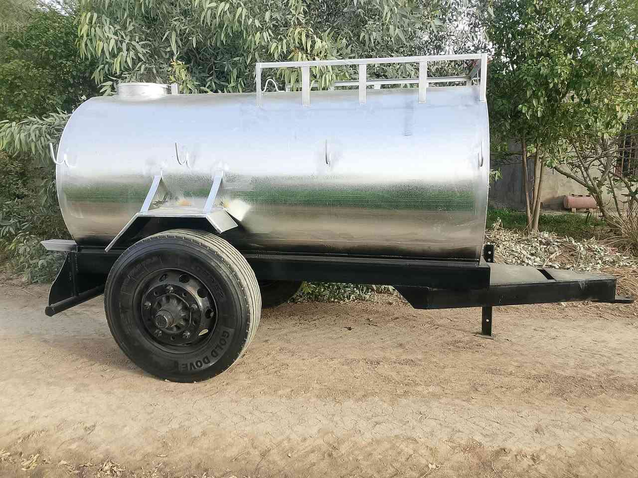 للبيع كافة المعدات الزراعية والمقاطير المكان بابل قرب الخط السريع جسر مشروع المسيب للأستفسار ***********
