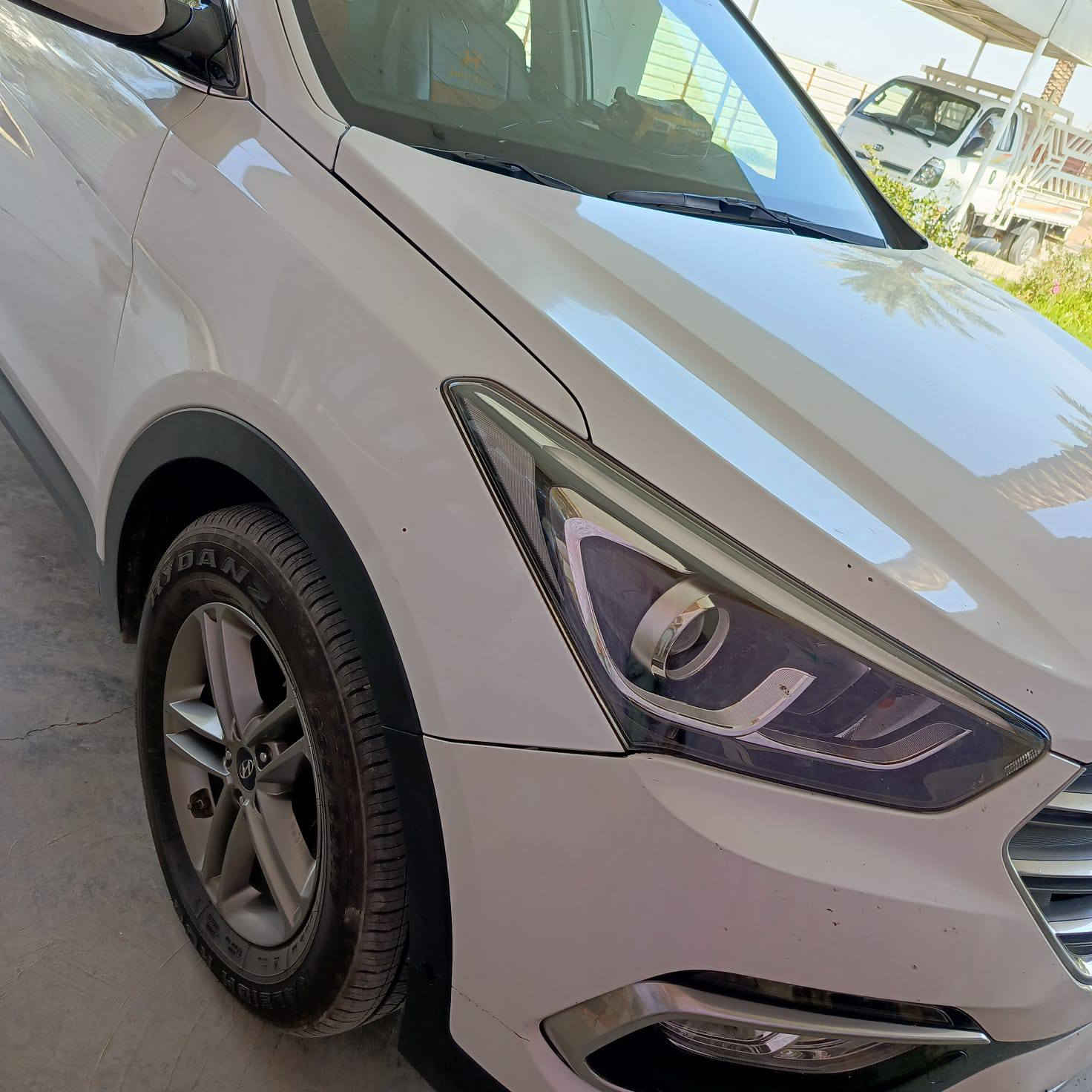 سنتافي 2017 وارد امريكي
***********
ماشي 94000
سعر 160
