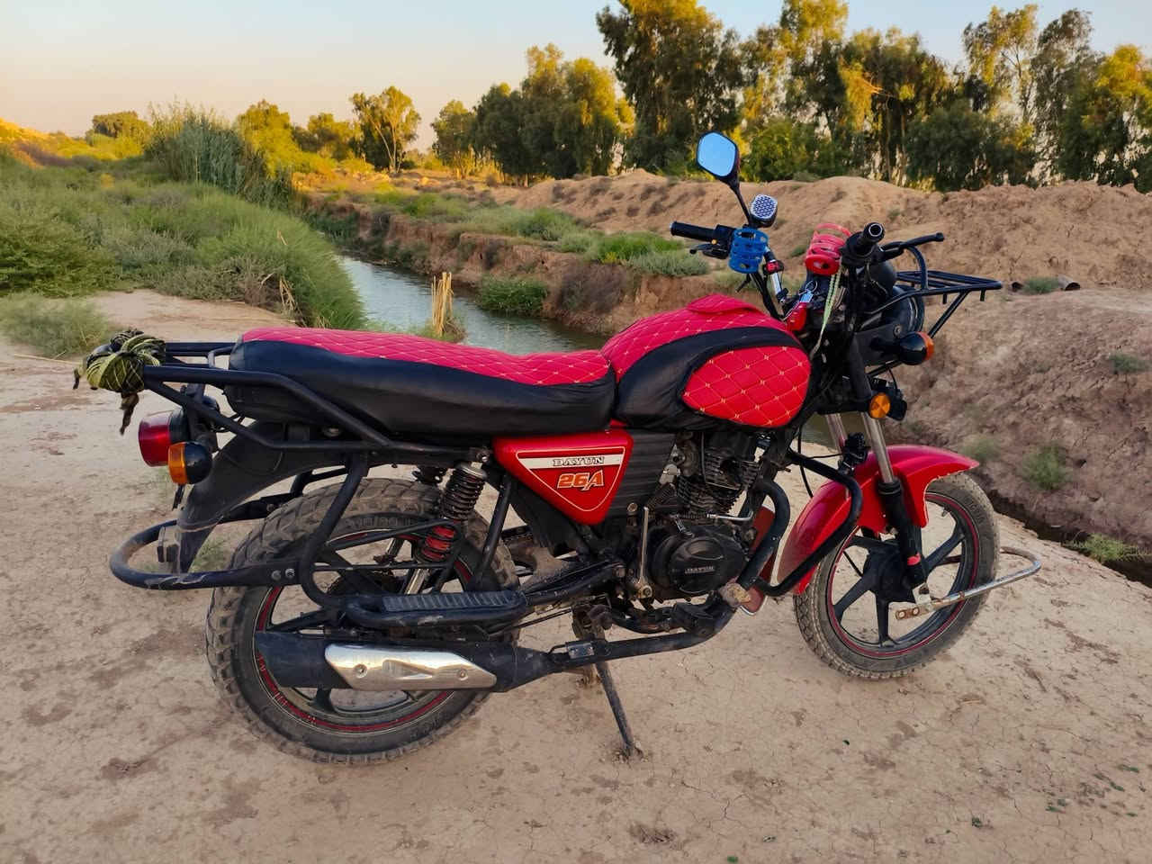 سلام عليكم شباب دايوان موديل/22/ 😍 مكفولة كفالة عامة 
تايرات 2 جديد زنجيل+ كابريتر+ ضفيرة كلة جديد 💯
الكهربائيات كلة شغال سلف واحد👌 أوراق أصولي ماشتغلة دلفري نهائياً سعر مليون 250 وبي مجال ما متواجد ع فيس 
مكاني بغداد تقاطع النهروان رقم الهاتف ***********
