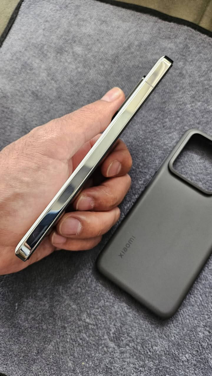 جهاز Xiaomi 14 نظيف جدا جدا نسخة عالمية ذاكرة 512/12 معالج سناب دراگون 8 جين 3 دبل سيم + سيم الكتروني الجهاز بدون ملحقات فقط كفر اصلي مع الجهاز .. السعر 600 مكاني بغداد جانب الكرخ


**إذا كنت صاحب هذا الإعلان وتريد حذفه لأي سبب، رجاءا أرسل رسالة إلى الدعم الفني**