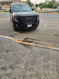المحرك والأداء GMC Yukon 2021 خليجي    محدث  دينالي   حادث فقط شبر بار...