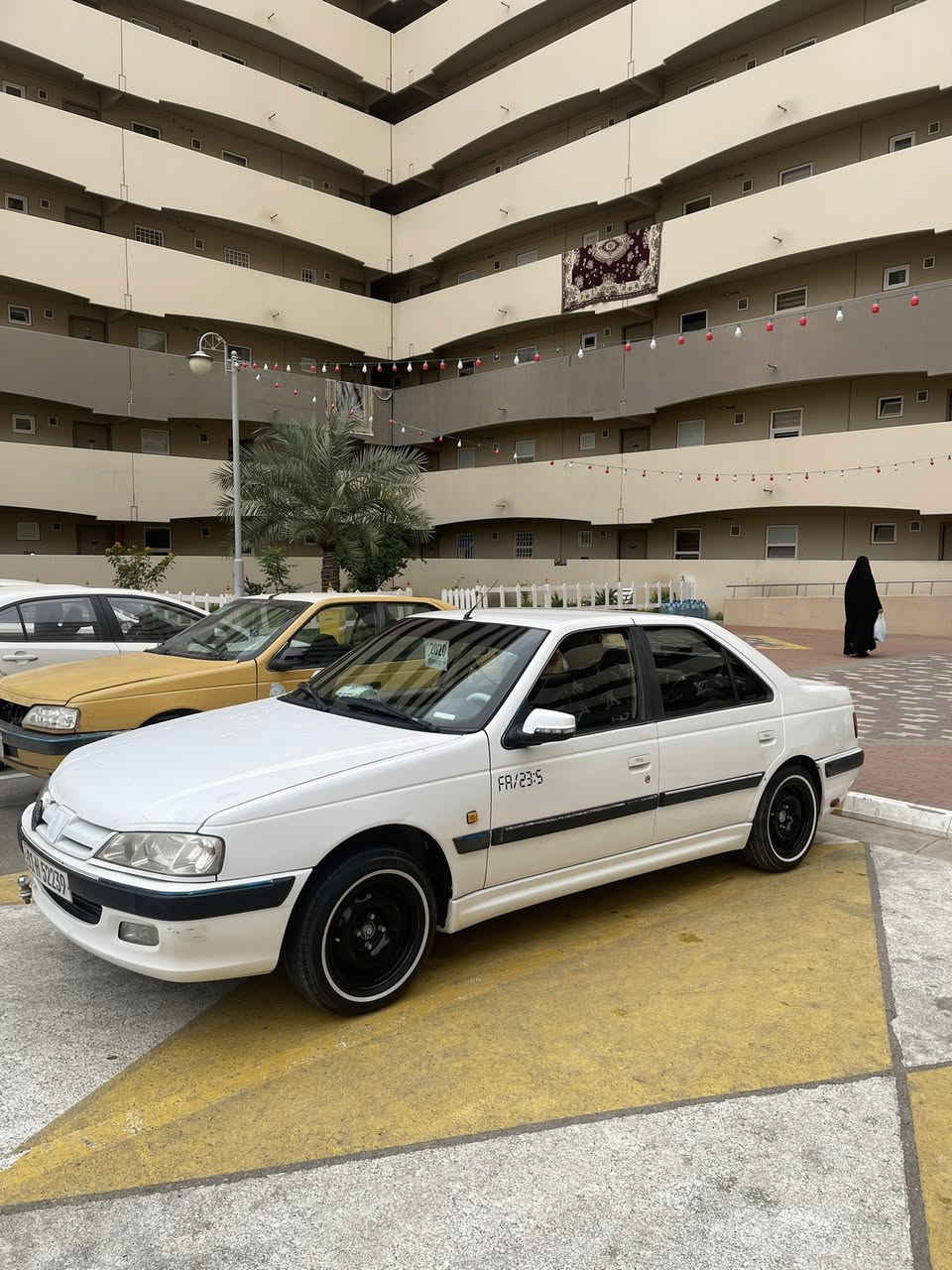 بارص موديل 2020 ماشية 85 الف بيها بنيد مبدل فقط  لا ايرباك ولا داخل بيها ملاحضات بسيطة وموضحة بالصور سعرها 64 وبيها مجال للشراي 
مكانها مدينة بسماية  
 ***********
