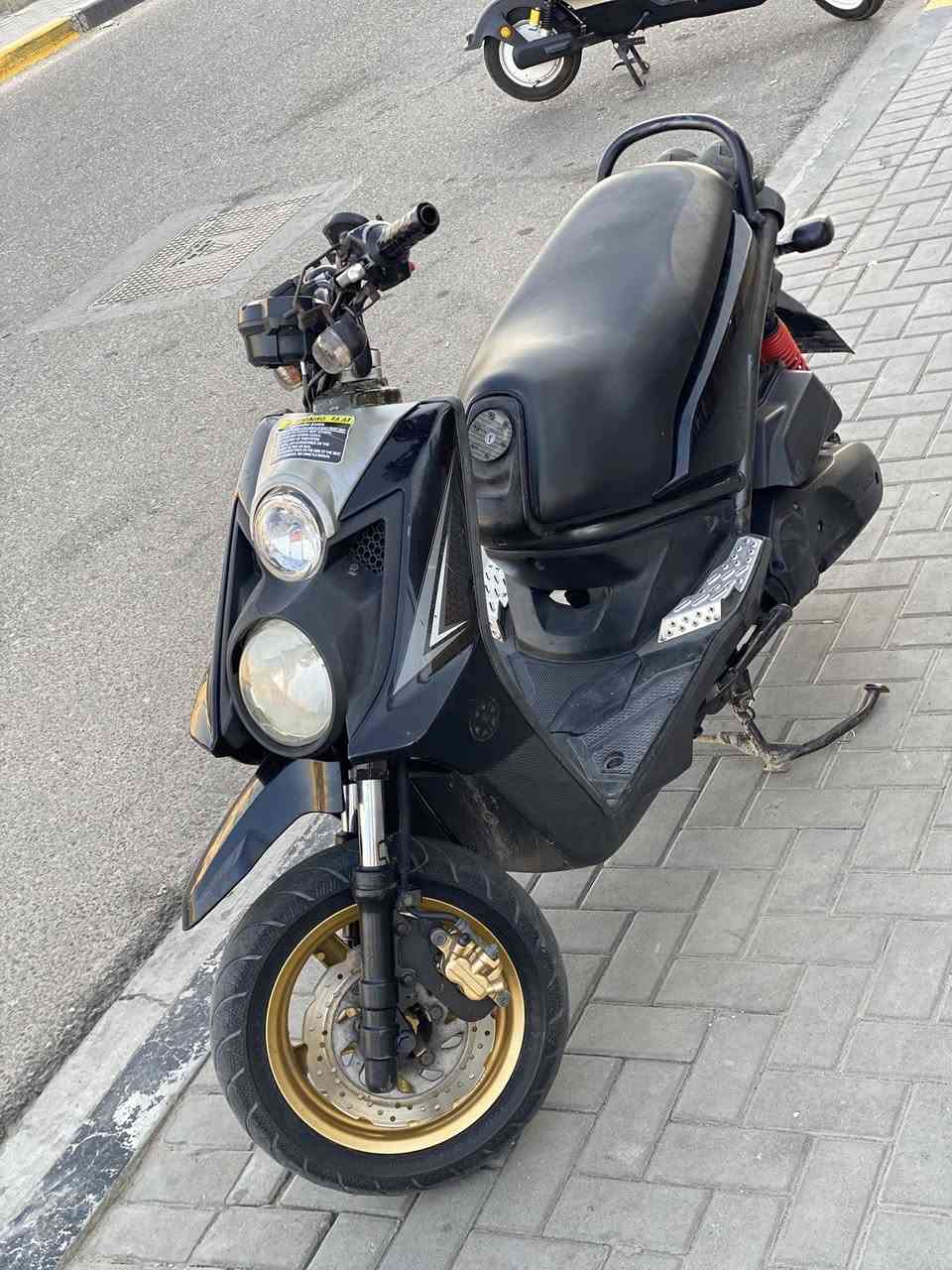 سلام عليكم للبيع دراجه سكنس جبلي مديل 2013دراجه بلاديه حلوه ما مفتوحه ودراجه بيها منفيز يعني باقيه بس ع ترقيم مكاني بصره قبله سعر خاص


**إذا كنت صاحب هذا الإعلان وتريد حذفه لأي سبب، رجاءا أرسل رسالة إلى الدعم الفني**