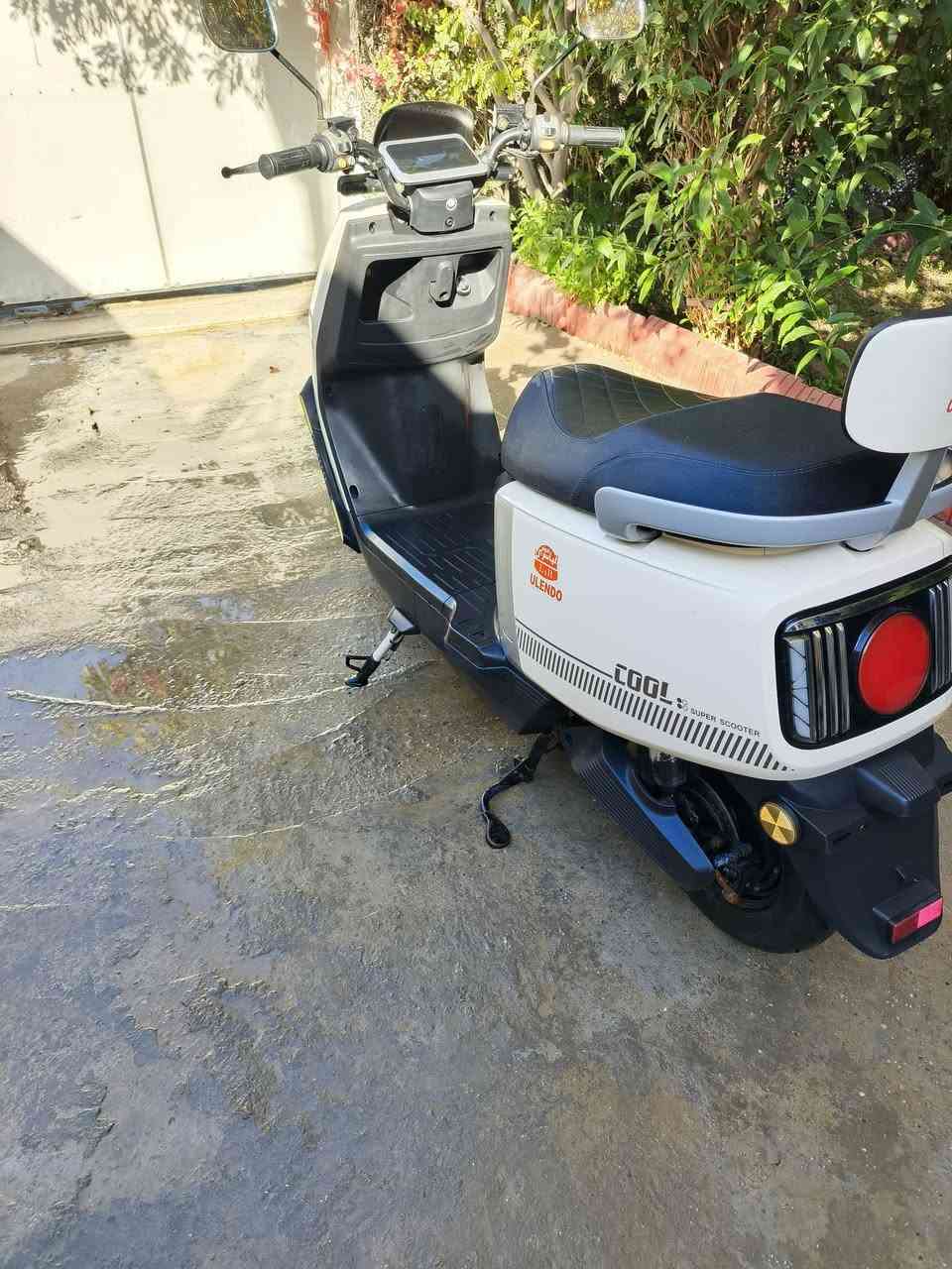 سكاي ١٠٠ باب اول
انسى شي اسمه عطل بنص المي فوت و ما عليها اي شي 
صارلها ٨ اشهر عندي ما صارف عليها لو ربع و ما مستخدمها هوايه 
السعر ٨٠٠  
المكان سبع البور 
***********
