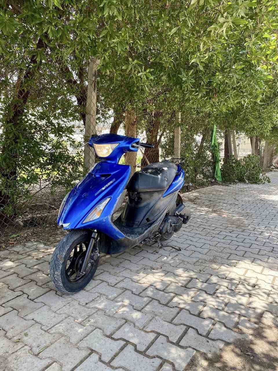 السلام عليكم 
دراجه ادرس نوزل ياباني ساسوكي 🛵
مناقصها شي كامله مكمله للبيع 
سعر 550 وبيه مجال 
عنوان بغداد تواصل خاض او ***********
