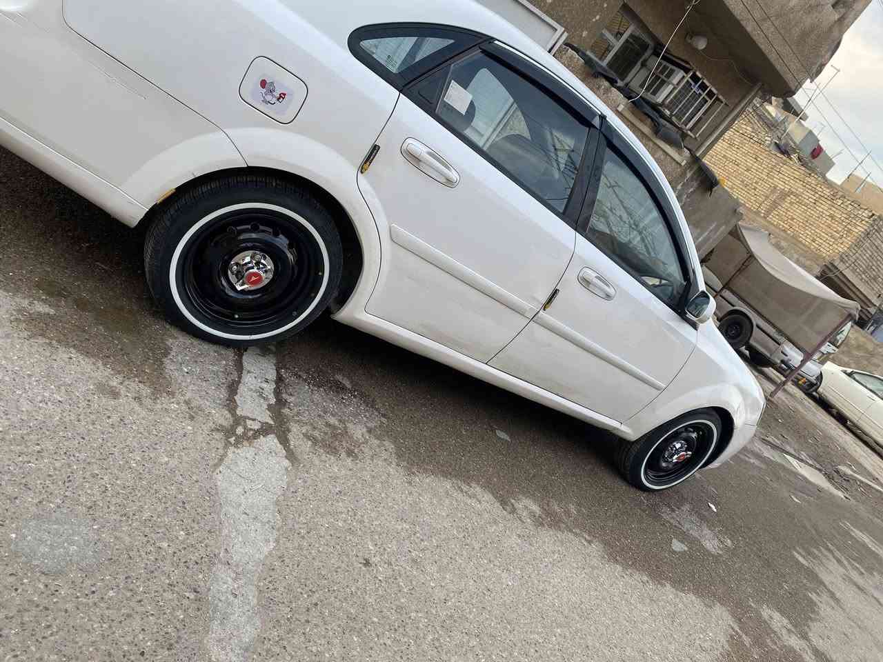 السلام عليكم مرخصة الادمن سياره أوبترا موديل 2009 اوتو كير ومحرك شرط مابيها دواخل ولا شواصي ضربه خفيفه بجاملغ الأيمن الأمامي فقط صدر جديد تخم تاير جديد السعر 80 وبيها مجال للطيبين *********** متواجد واتساب
