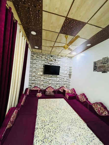 بيت ١٠٠متر طابق واحد نظيف جدا قطاع ٨٤شارع ١٠متر غرفة وصالة واستقبال ومطبخ السعر السعر ١١٥مليون مع المجال للاستفسار مكتب سيد هاشم الذبحاوي للعقار الكوفة حي ميسان ركن شارع البوريات ***********واتساب نستقبل جميع العروض عرصات بيوت مشتملات راسلونا مع الصور على الواتساب اعلاه
