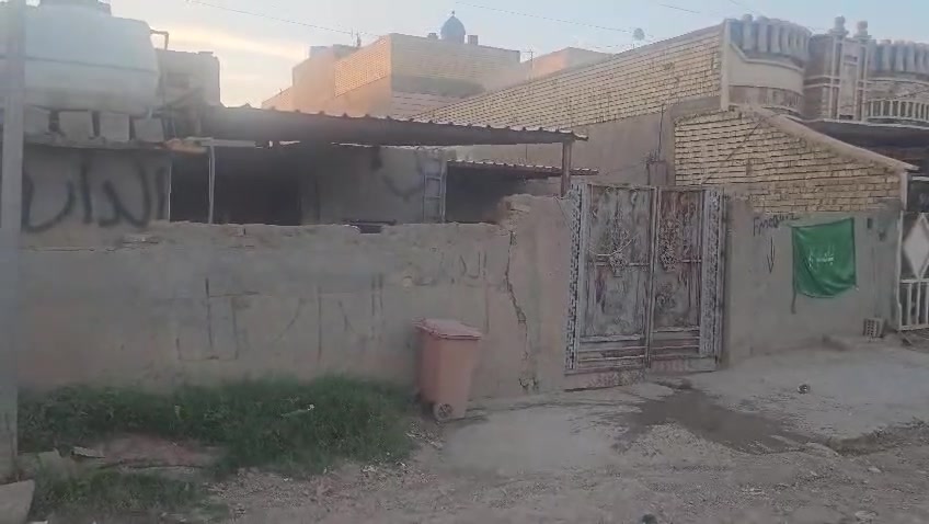 منزل مساحة ٢٣٠ في منطقة المعمل قرب أسواق حيدر  الدريعي 
***********
***********
