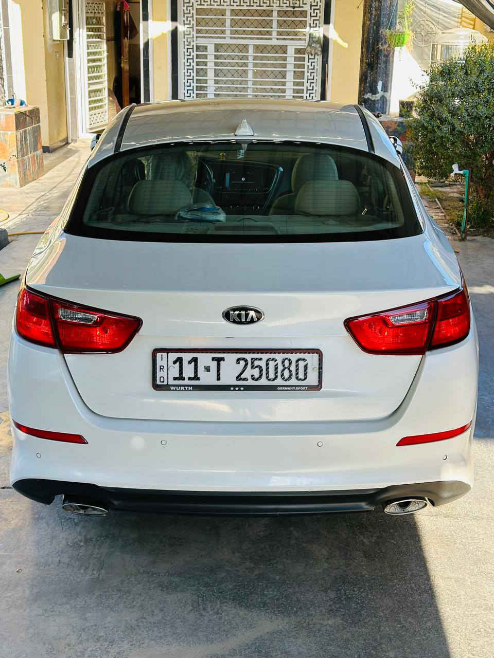 السلام عليكم ورحمه الله وبركاته 
للبيع او للمراوس 
كيا اوبتما 2015 وارد امريكي
بجم كبس بدون ايرباك 
بيها جاملغ خلفي وجنطه صبغ 
السيارة حيل جديده 
مكينه كير حدادية جدد
داخل وخارج وضع شركه 
داخل بيجي كارتون 
مابيها نقص برغي وجاهزة على اخر حباية
نواصفات نص فول 
رقم بغداد الجديد تحويل مباشر
للستفسار اكثر اتصل مكانه بابل مسيب 
***********
