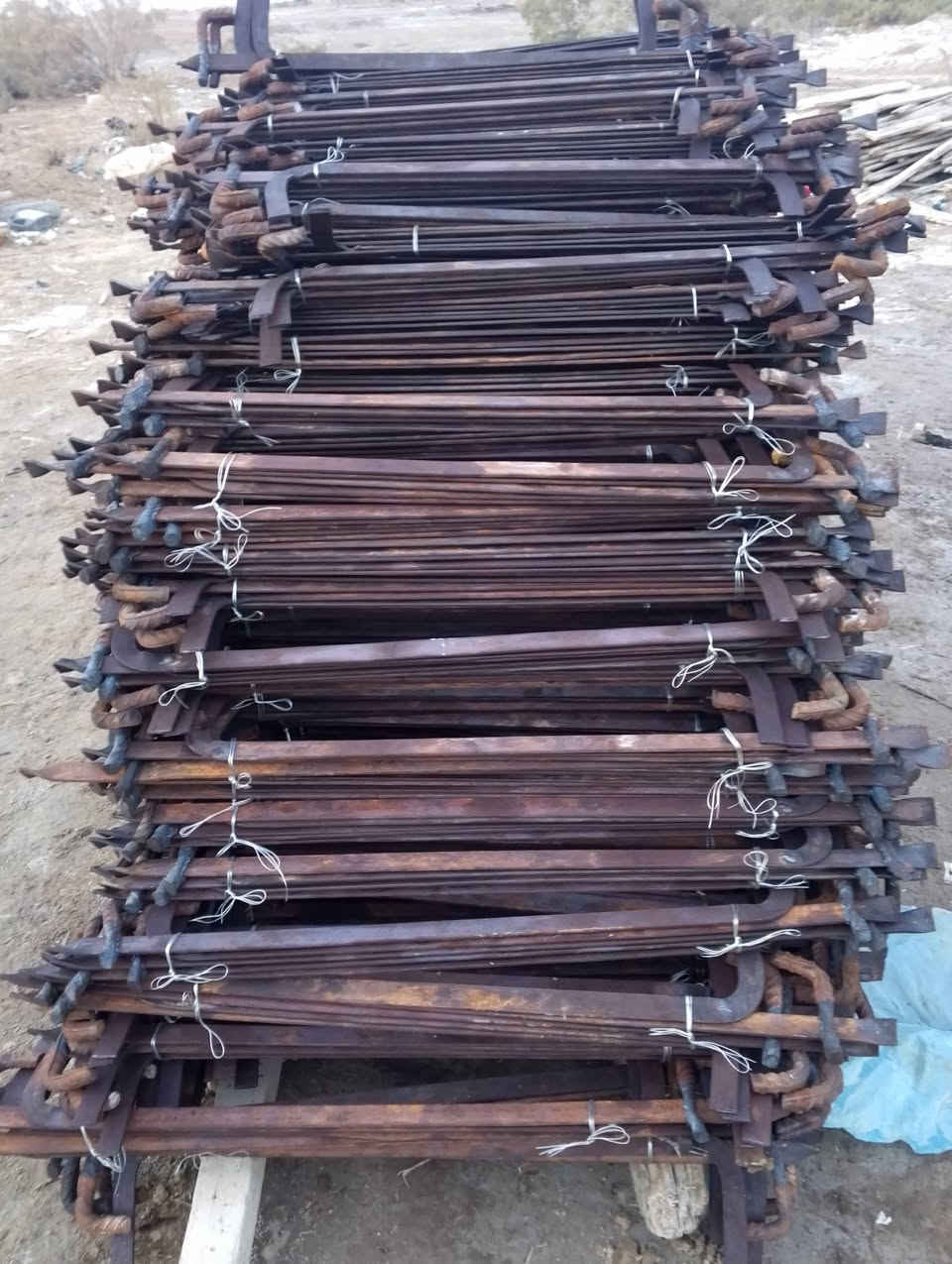 #يتوفر فخات عدد مفتوح طول متر المكان السماوه ***********
