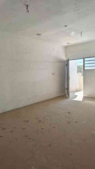 للايجار🏠
طابق ثاني بناء حديث غير مسكون يصلح سكن {عائله-مكتب -معهدطلاب -صالون -عياده تجميل }
يتكون -3غرف -صاله-كلدور -مجمع صحيات 

🌏#الموقع /حله/خدمي الجمعيه 
السعر /700 
للاستفسار مراجعه مكتب عقارات :{#اضواءالمدينه}
☎️***********
🌏#عنوان المكتب /حله/بدايه شارع80 جهه كربلاء -مقابيل اسماك الشجيري 
#ملاحظة/نستقبل كافه العروض لمن يرغب بعرض عقاره 
ايجار -بيوت-قطع -تجاري-دوانم
