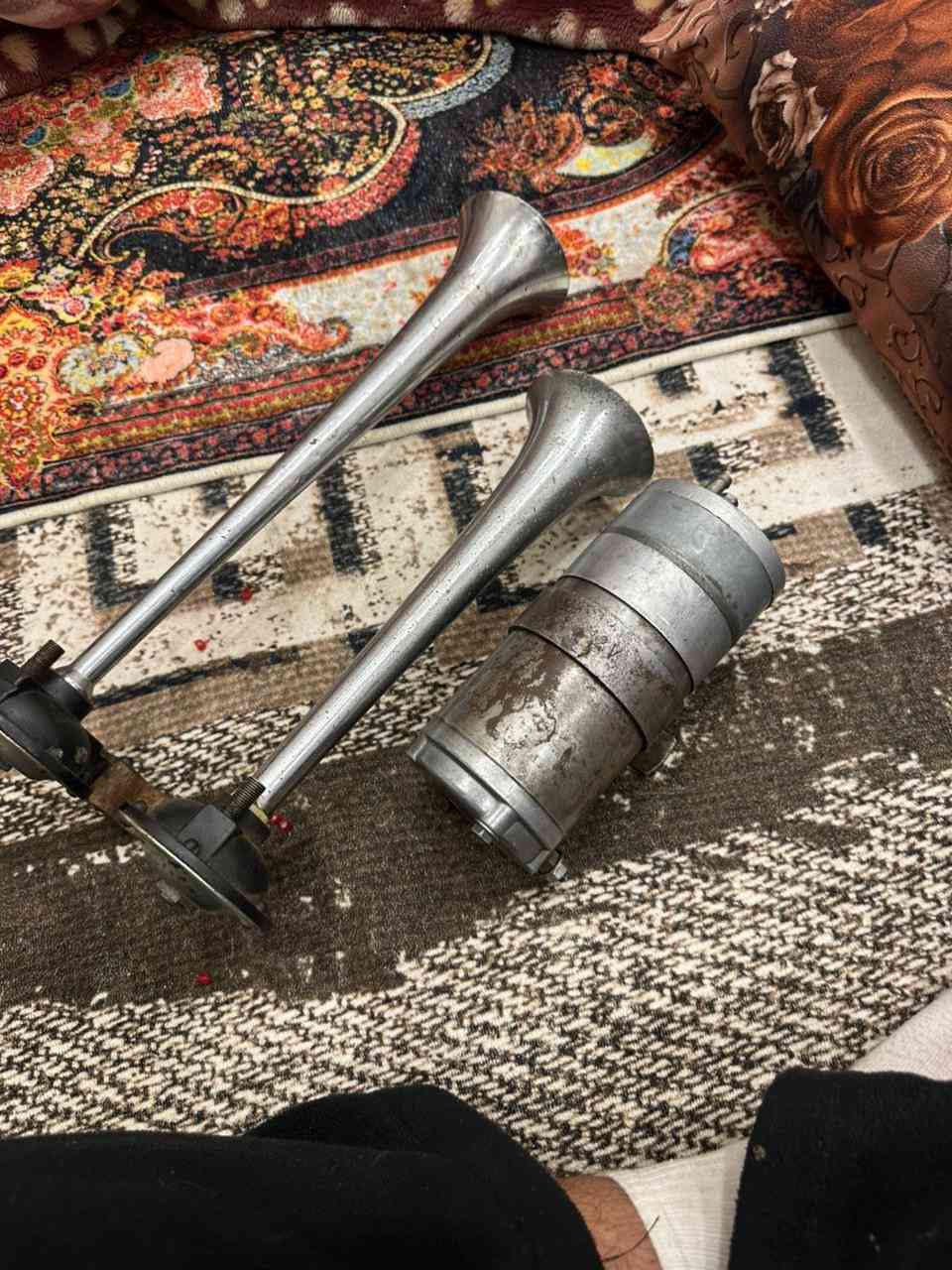 السلام عليكم هورن براد عفريت اربع فحمات بواقة سورية الهورن قبل يومين سويتة ادامة يم حمودي سمند سعرة 800 وبي مجال بصيط مكاني بغداد الشعلة ***********
