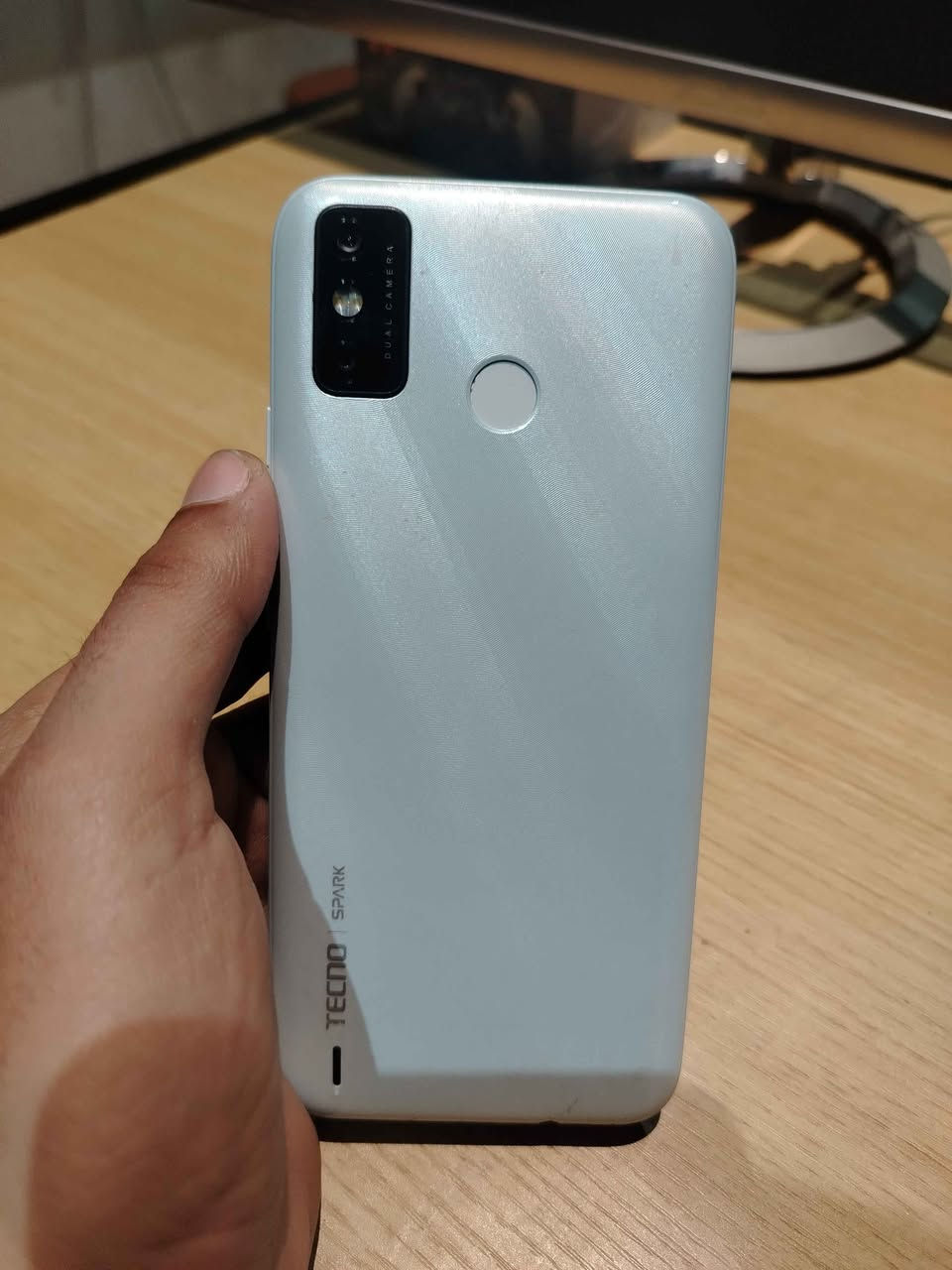 جهاز تكنو ذاكرة 64 دبل سيم كارت بغداد, العراق


**إذا كنت صاحب هذا الإعلان وتريد حذفه لأي سبب، رجاءا أرسل رسالة إلى الدعم الفني**