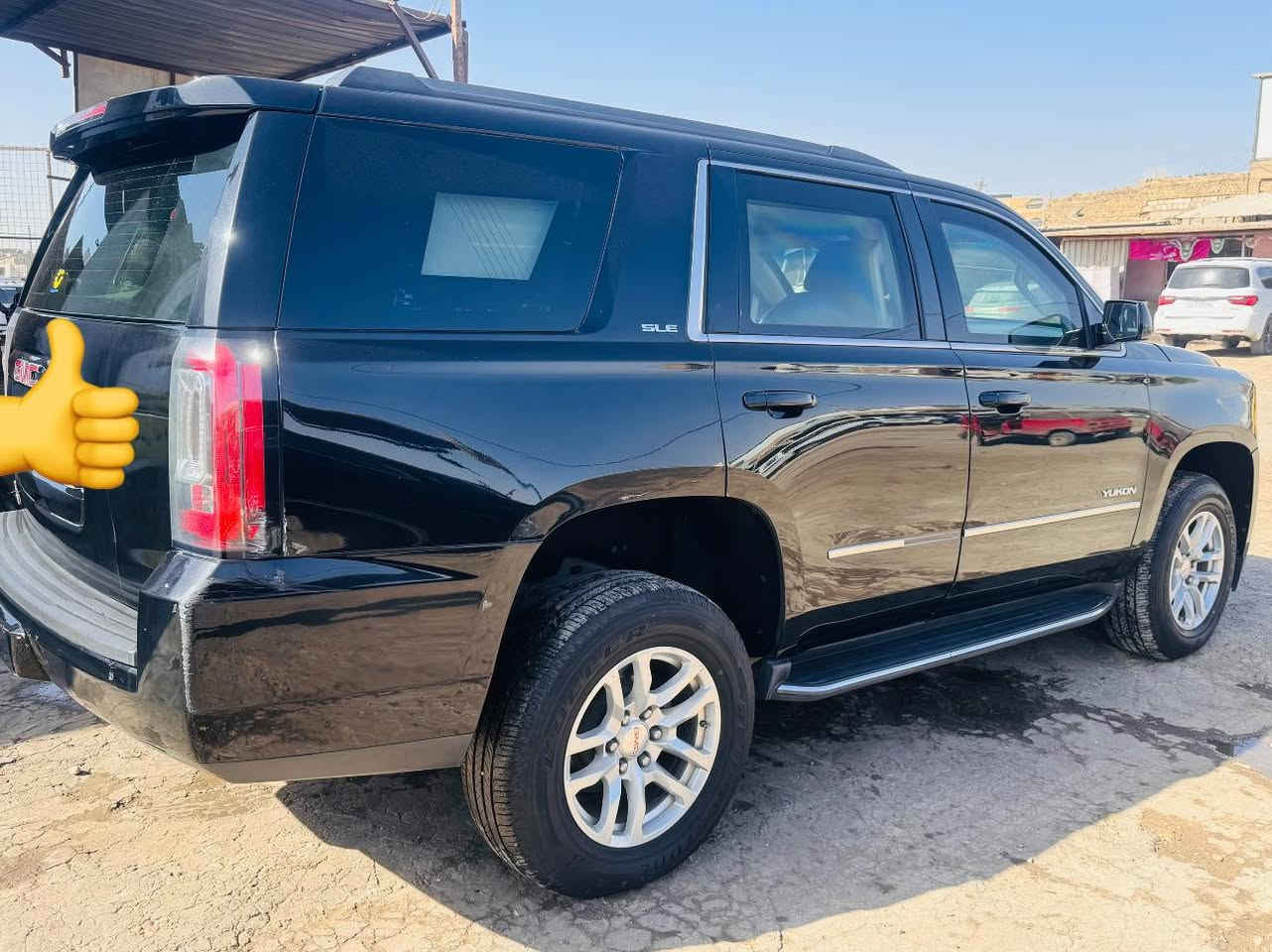 سلام عليكم 
جي ام سي 
موديل 2020 
درع أمريكي اصلي 
سياره خليجي كفاله عامه 
مواصفات 
شاشه كبيره 
حساسات امامي خلفي 
صندوق كهرباء 
كأمره خلفيه 
تشغيل عن بعد
سياره جاهزه 
مغلفه ppf 
رقم سليمانيه 
تحويل او وكاله 
سعر 380$ وبيه مجال 
رقم الهاتف 
***********
