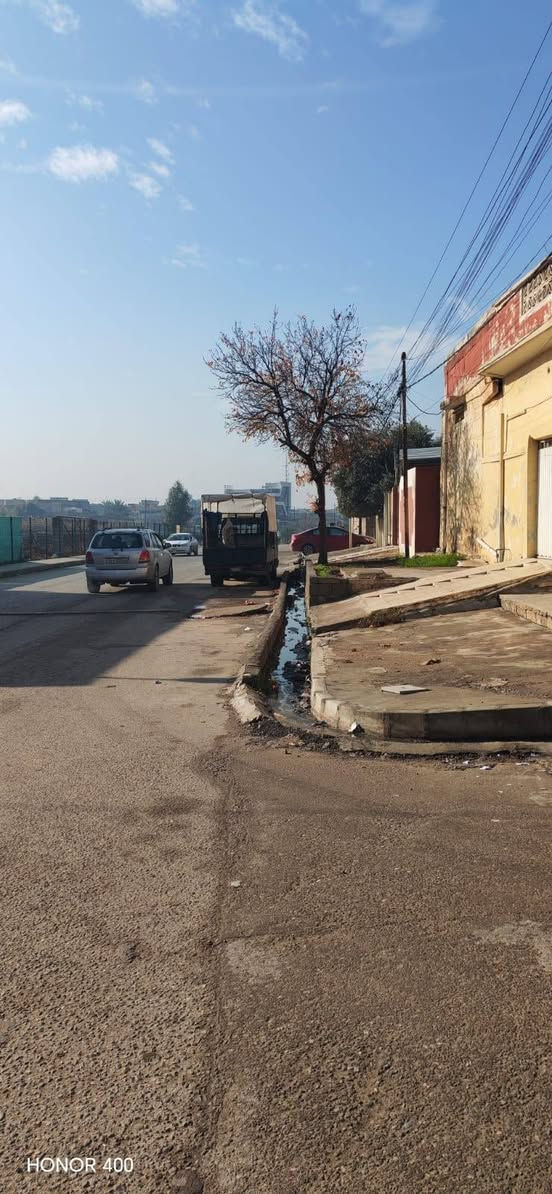 بيت بحي القاهرة تجاري مقابل جامع المؤمن المساحة 160م الواجهة 16 للاستفسار الاتصال على الارقام التالية
***********
***********
