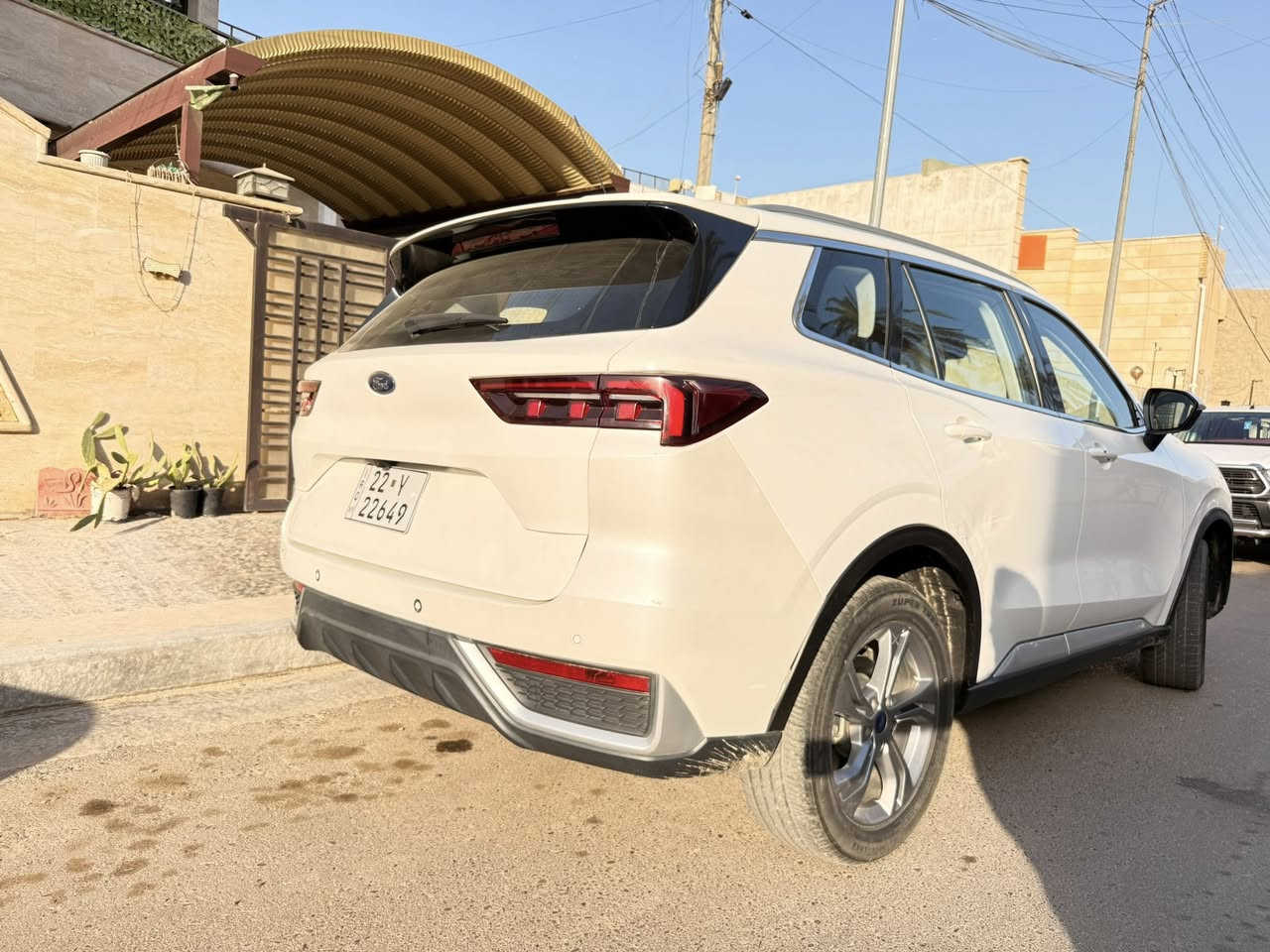 السلام عليكم اخوان فورد تريتوري 2024 خليجي وكالة دبي رقم اربيل بيها صبغ بدبي مواصفات وسط بصمة شاشه رادار حساس تبريد قطعتين سيارة جاهزة والحمدلله ماشية 33 الف كم السعر المطلوب 170 وبيها مجال للشراي اي استفسار *********** مكاني اعظمية
