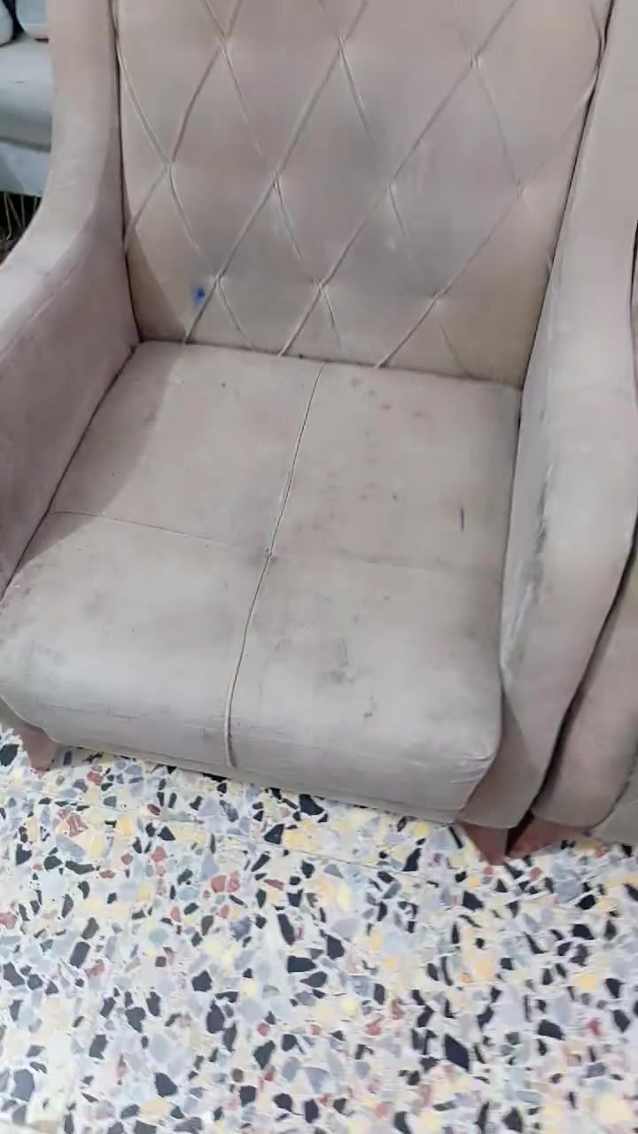 ***********

