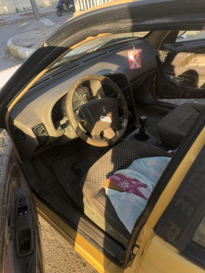 بيجو لميس ٢٠١٥ للبيع نقصها صدر مشط
مكان بغداد مدينة الصدر او جسر ديالى سعرها ٣٣ وبيها مجال تفاصيل الرقم *********** وات ساب موجود
