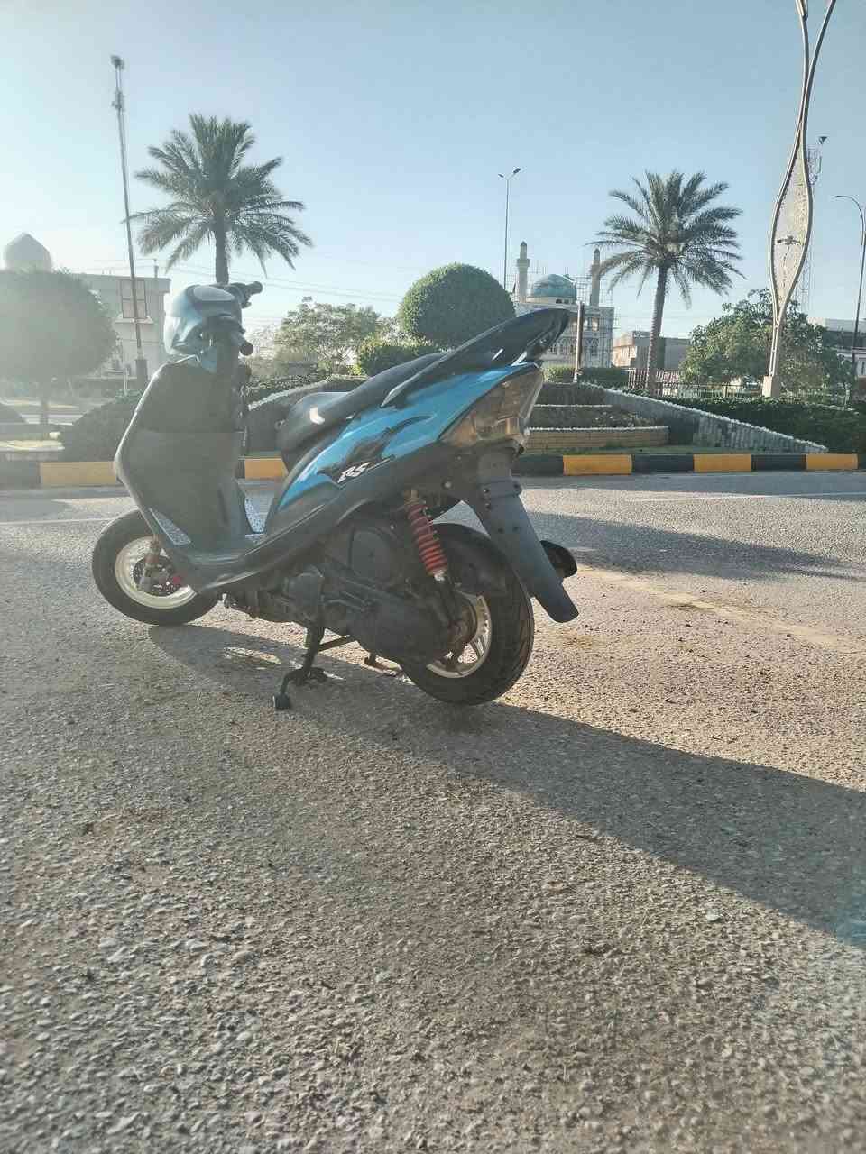 سلام عليكم
ماكس عدلة للبيع دراجة مكفولة كفالة ما مفتوحة بس ولفات فقط لا غير جيب فيتر و تهال افحص الدراجة عوزها لحية بس مكسزرة و بيها تزويدات قليلة كلش
1-دبلات امامية
2-قطرة
3/قبق عمبار
4-ويالة
السعر 750و بيها مجال قليل
مكاني كربلاء قرب مطبخ العتبة للاستفسار ***********
