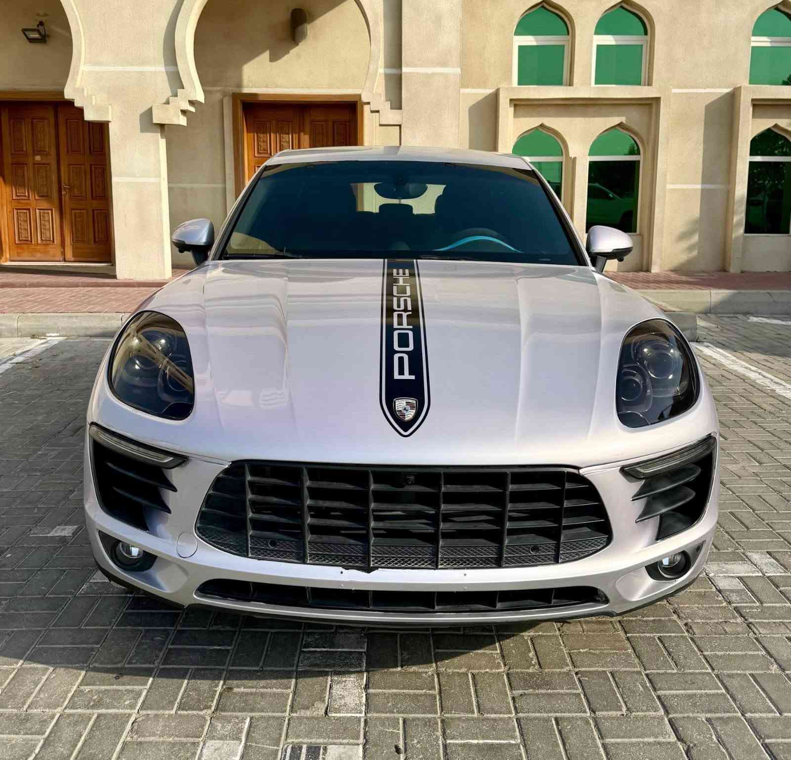 بورش ماكان S
خليجي 
6 سلندر 3.0L 
موديل 2015
محول من الداخل والخارج الشكل الجديد 
كاميرات 360 درجة  
فرش جلد + شاشة كبيرة 
نظام SPOT PLUS 
مثبت سرعة + OFF ROAD 
مري كهربا +  مقاعد كهربا 
انارة داخلية + تكيف خلفي
ممشى 127،000 كم 
بدون اي اعطال 
لا يحتاج إي صيانه
مسرفس جاهز للتسجيل
مطلوب 49,000 درهم
قابل لتفاوض الشارقة, الإمارات العربية المتحدة


**إذا كنت صاحب هذا الإعلان وتريد حذفه لأي سبب، رجاءا أرسل رسالة إلى الدعم الفني**