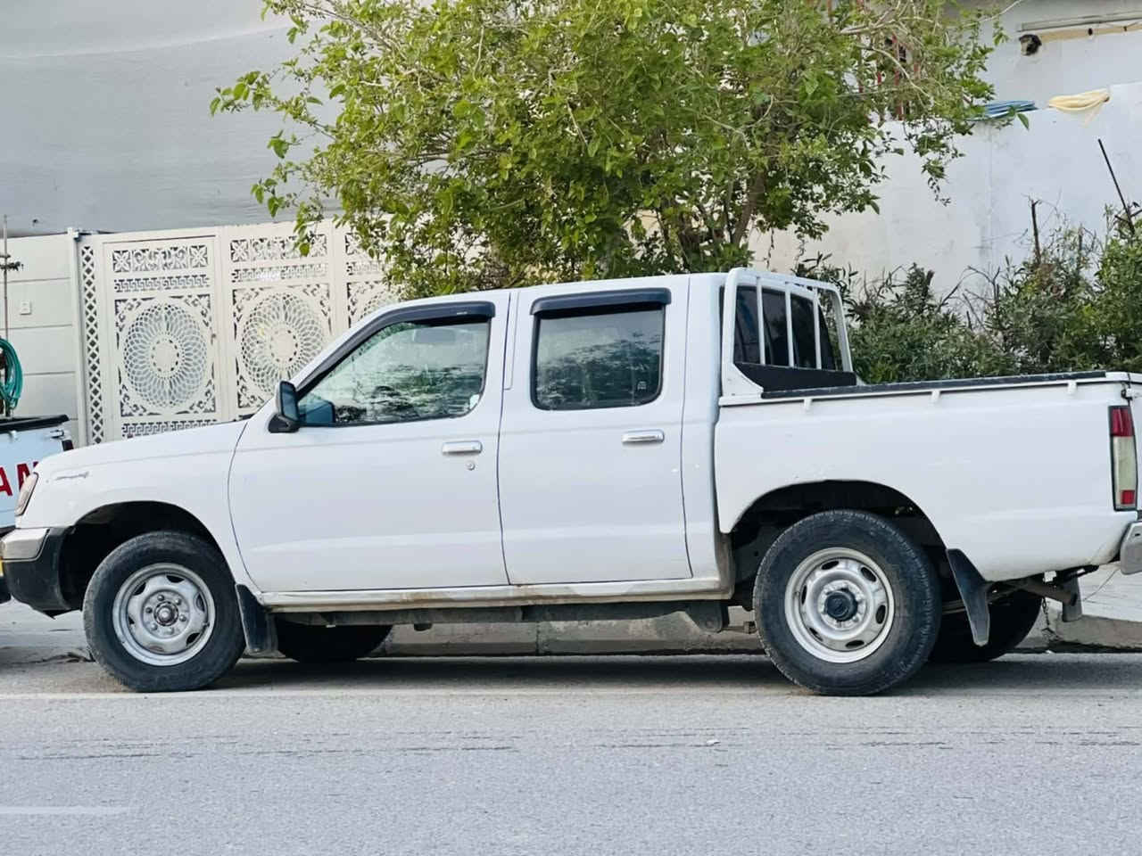 نیسان 2002علووج تبریدو پاوەر بەشەرتی حاسیبە و ماڵی کەس نەوێت 55معملە
***********
