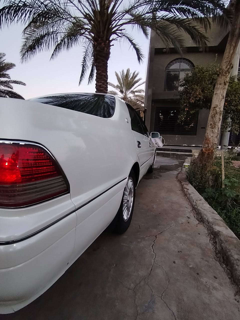 سلام عليكم  للبيع او مراوس كراون راس الثور سياره جاهزه من كلشي كيرمكينه حداديه تخم تاير  رقم انكليزي بغداد سنويه لل
27 سياره كفاله من الكص ونقل الجثه ولعيب الشرعي سياره مال جنيان بالعافيه عل ياخذه العنوان كربلاء ***********
  السعر 105وبيه مجال ***********
